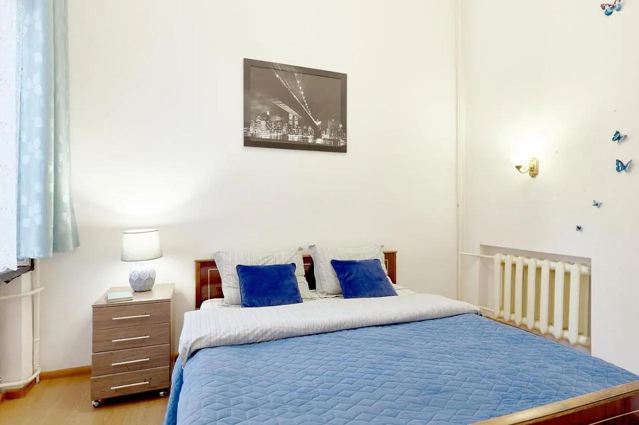 S12-58 Modern Aparthotel With Two 2Bedrooms In Central Kiev - Bessarabska Squere - Gulliver Mall - Olympic Stadium - Palace Of Sports - Saksahanskoho St, 12Б 3*, Kyiv Ukraine